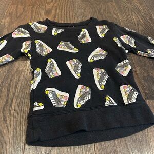 Flowers by Zoe Black Top with Vibrant Sneaker Design size 3T